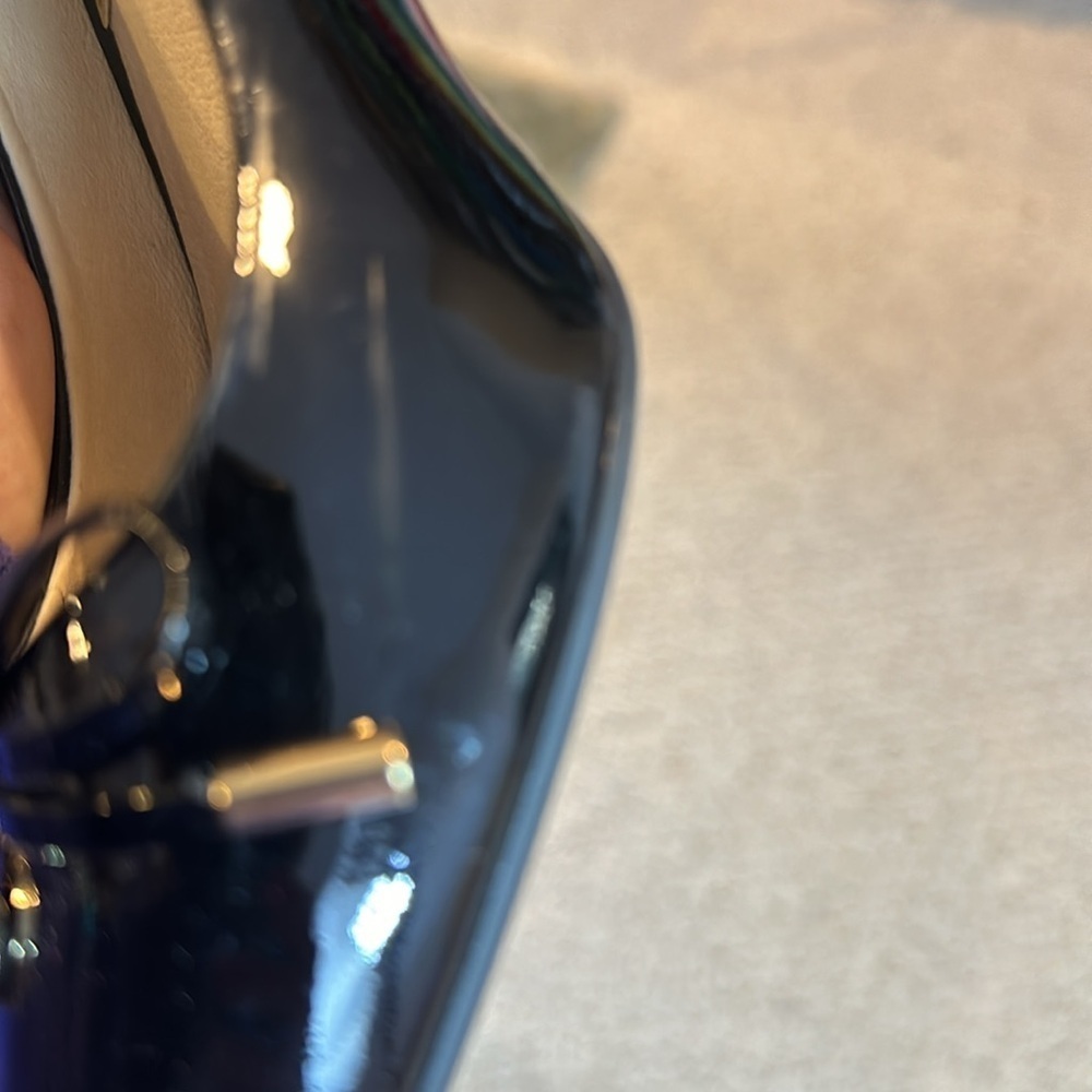 Michael Kors black patent leather with bow heels size 8.5 - Picture 6 of 6